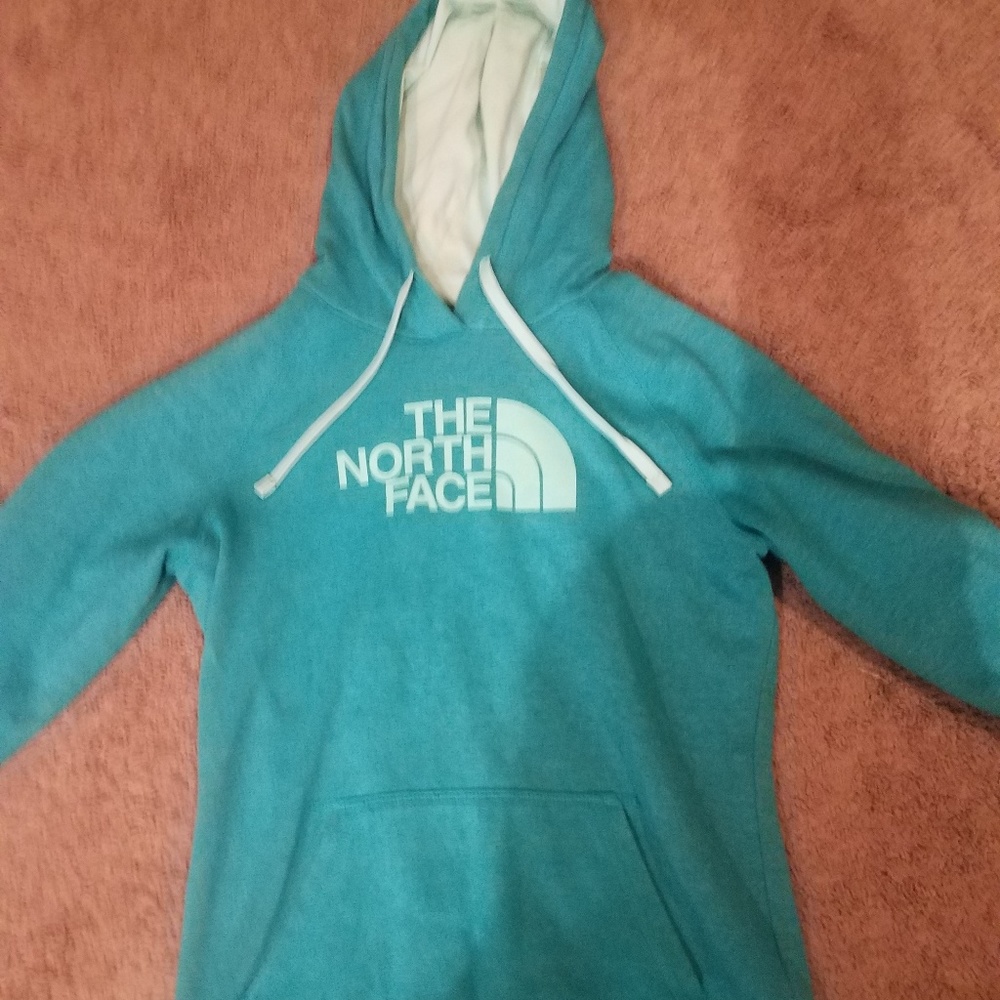 Medium north face sweatshirt